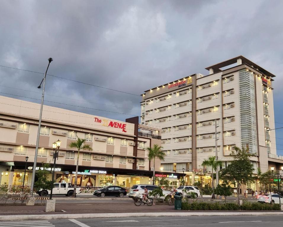 Diversion 21 Hotel Iloilo Esterno foto
