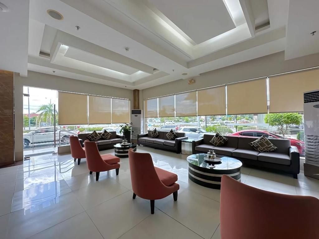 Diversion 21 Hotel Iloilo Esterno foto
