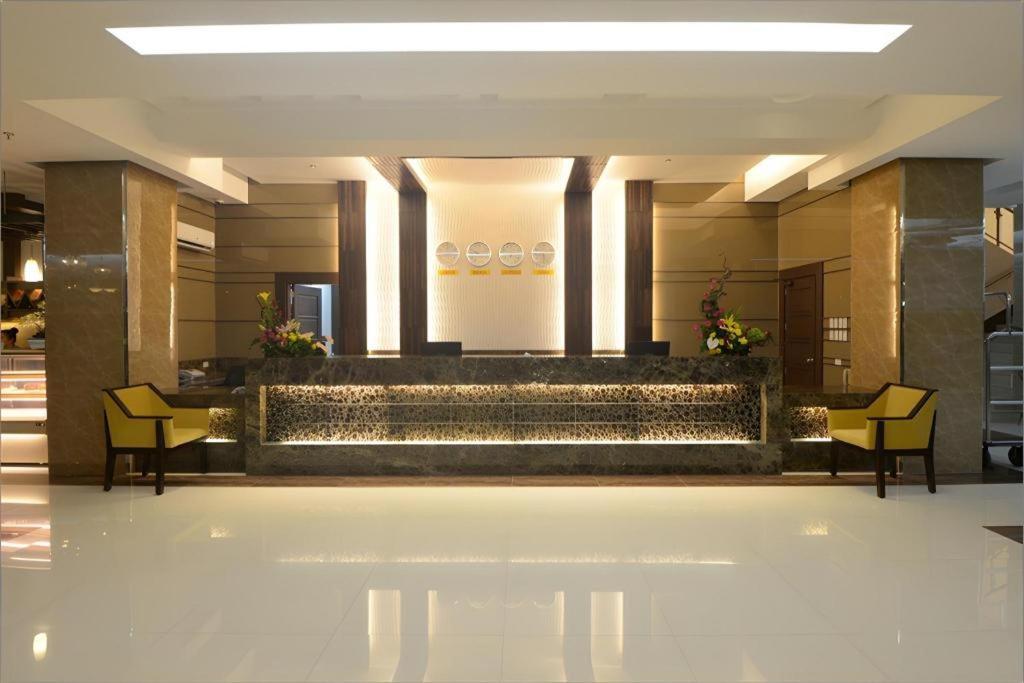 Diversion 21 Hotel Iloilo Esterno foto