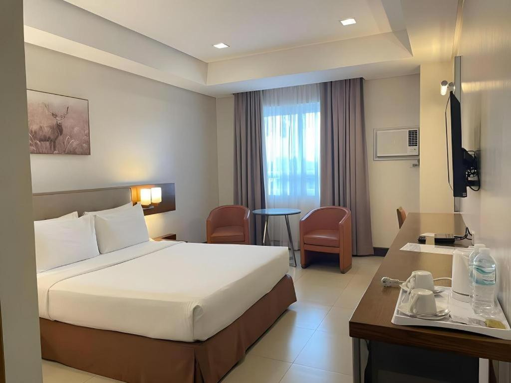 Diversion 21 Hotel Iloilo Esterno foto