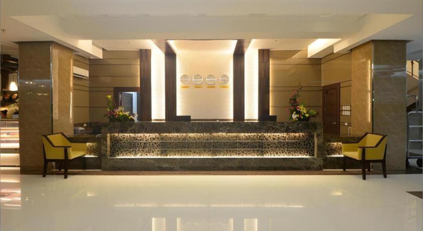 Diversion 21 Hotel Iloilo Esterno foto